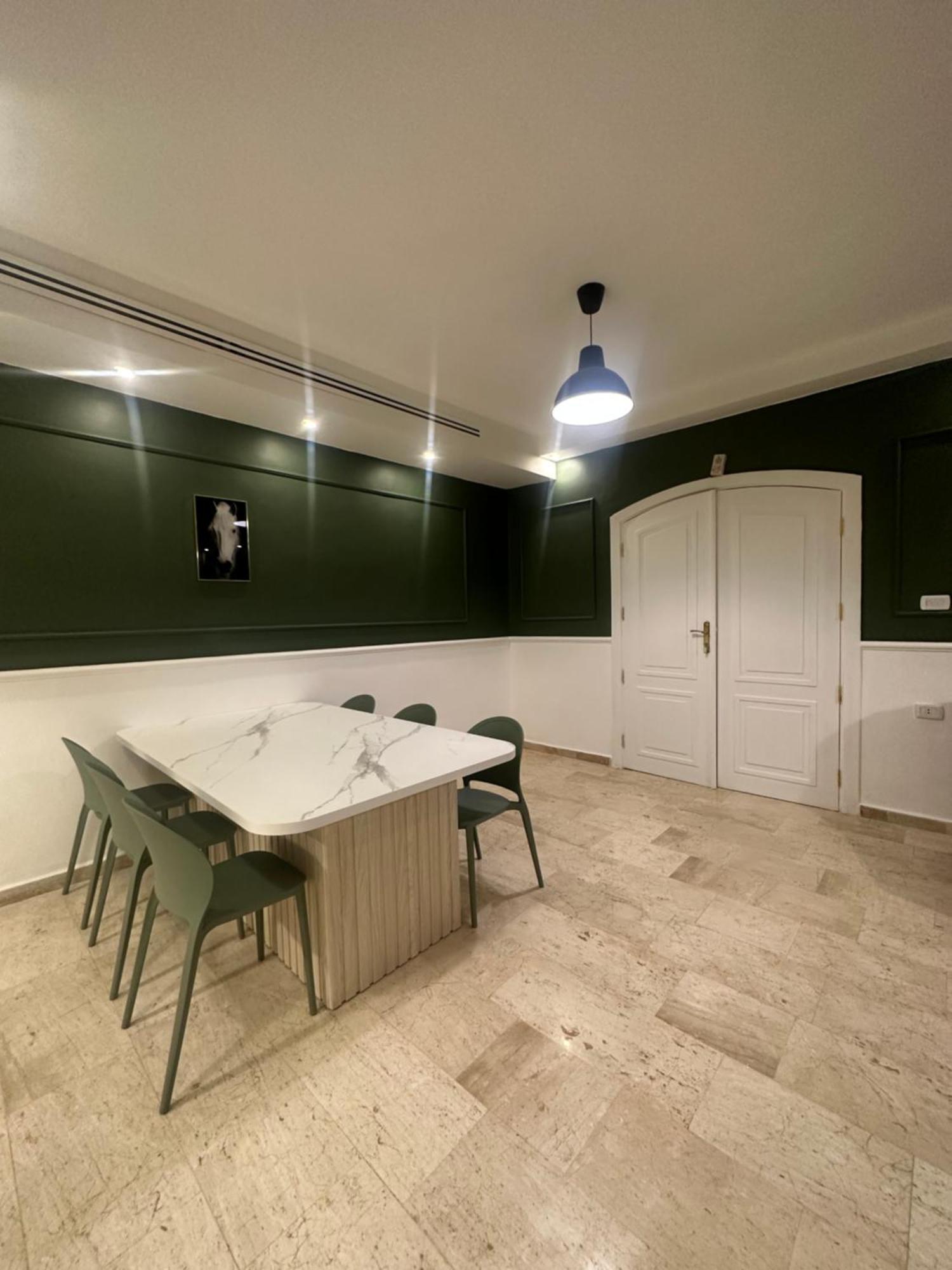 Bedroom Of 200 Square Meters With An Outdoor Terrace * Amman