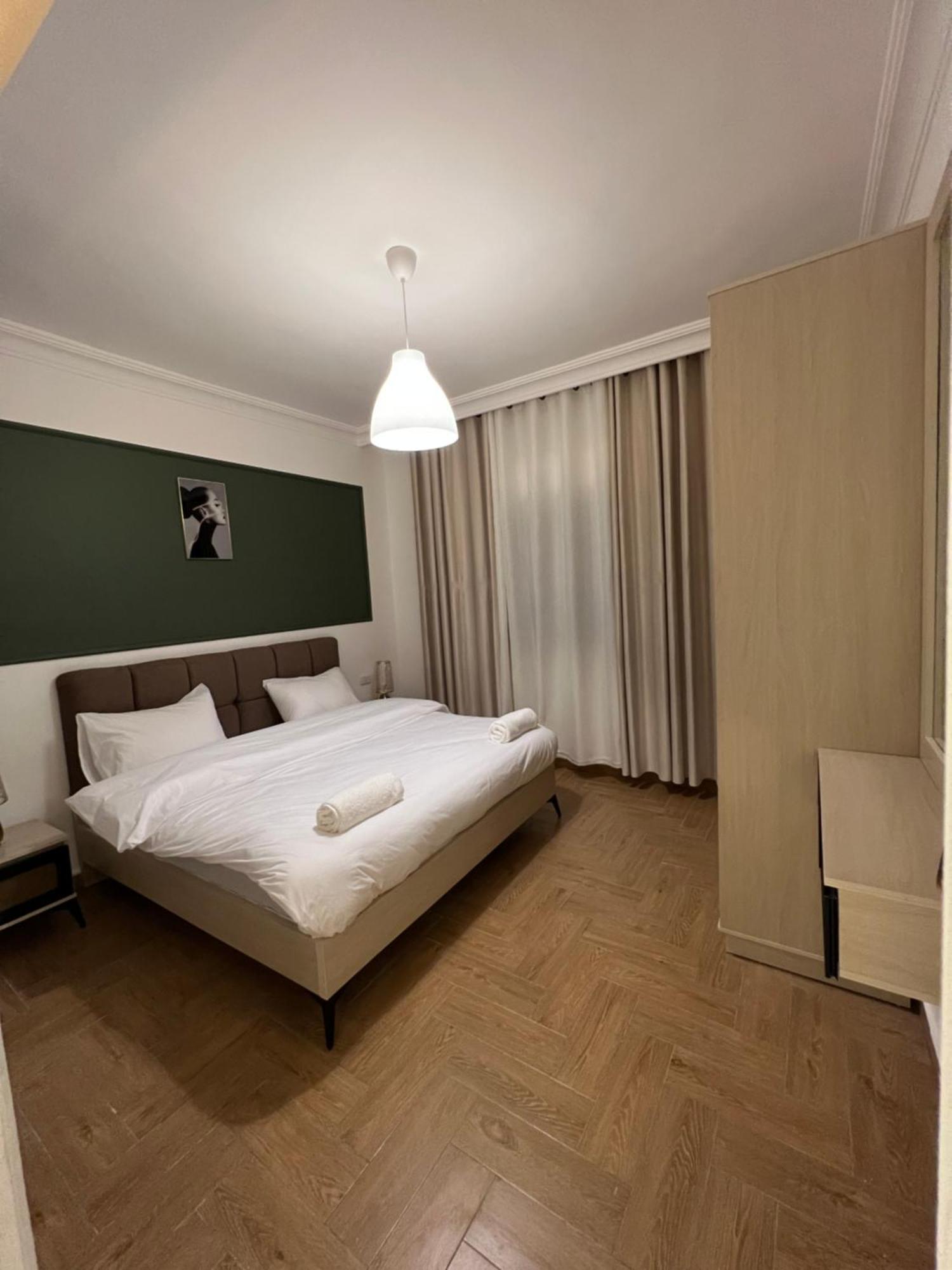 Bedroom Of 200 Square Meters With An Outdoor Terrace